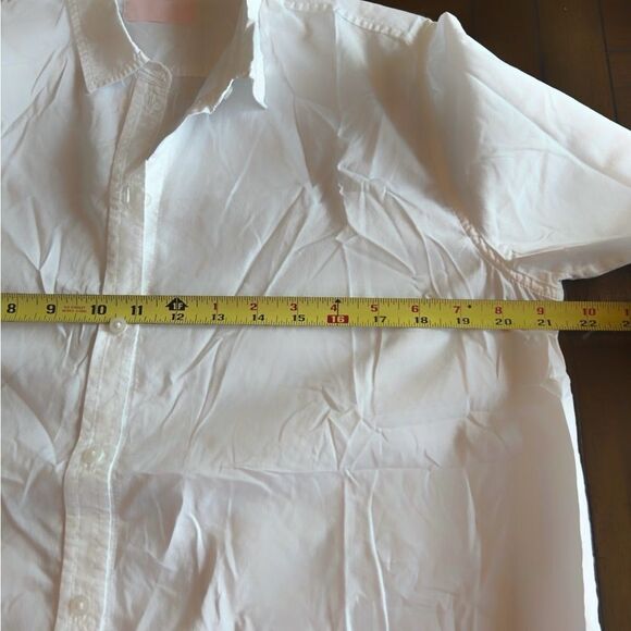 Everlane White Lightweight Button Down Top Size 10 - Picture 2 of 4